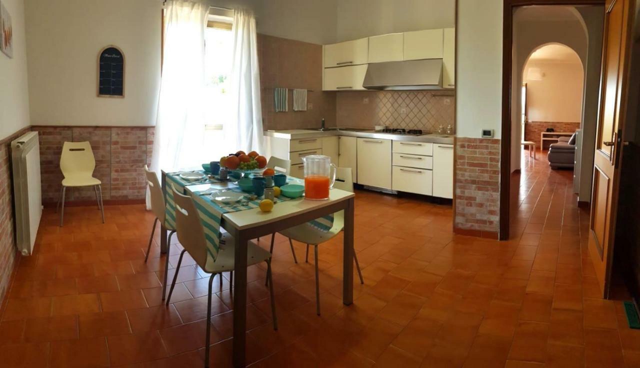 Villa Fioroni Leporano Bagian luar foto