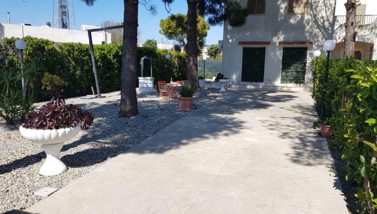 Villa Fioroni Leporano Bagian luar foto